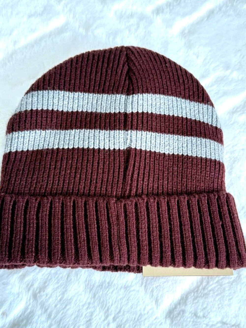 Levi's Men's Knit Hat Warm Burgundy Grey Stripe NWT - Picture 2 of 6